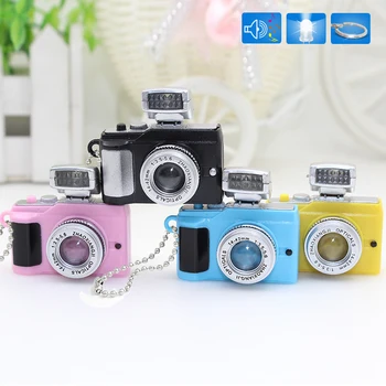 1 Db Új Divat kamera Gép LED Autó Táska, kulcstartó kamera Medál Játék Tevékenység Ajándék, Autó Táska kiegészítők baba kiegészítők