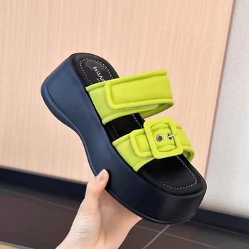 A cipő a Nő 2023 Papucs Lapos Platform Modern Papucs Új Designer Divat csúszásmentes Platform Női Cipő Zapatillas Mujer
