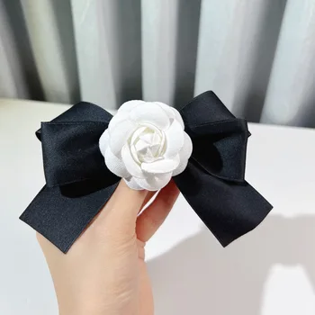 Koreai Retro Camellia csokornyakkendő Bross Szalag Női Ruhák Egyetemi divat Póló Tartozékok Gallér Virágok Csapok Ajándék Nőknek