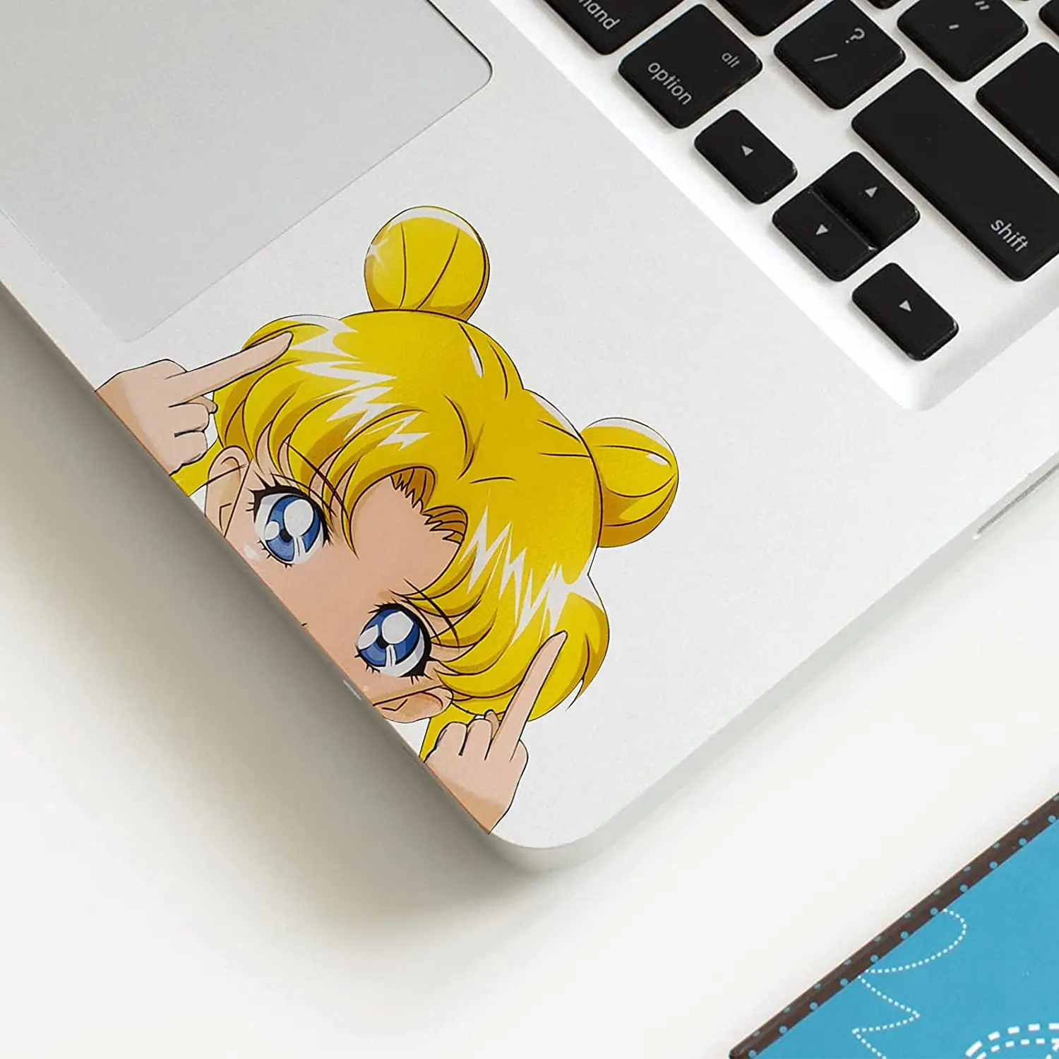 Sailor Moon Matricák Anime Matricák Autó Vinil Peeker Matrica Auto Kiegészítők Ablak Táborozó Laptop Gördeszka Dekoráció1